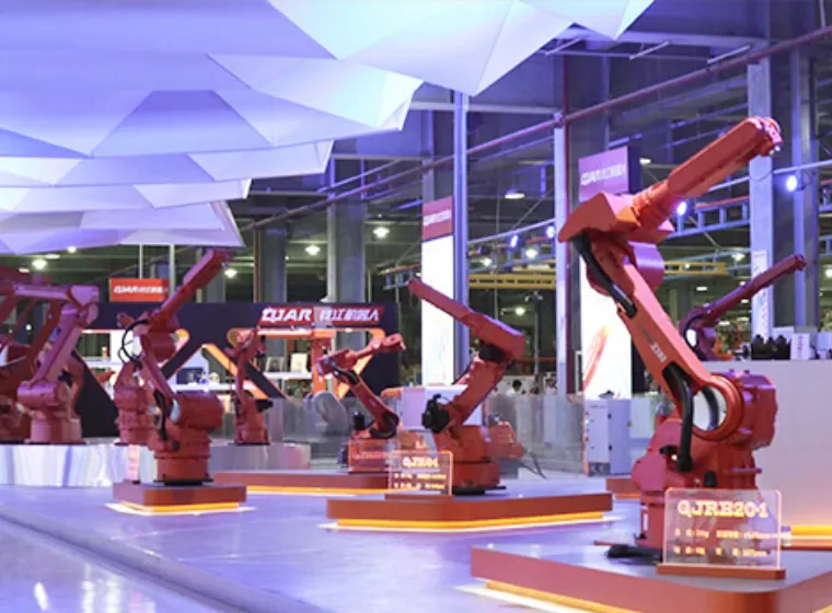 Flexible deployment options for EVS QJR12-1700 robot