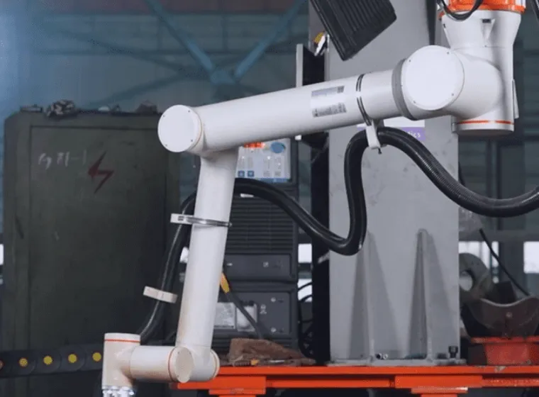 Flexible deployment options for FAIRINO FR3 robot