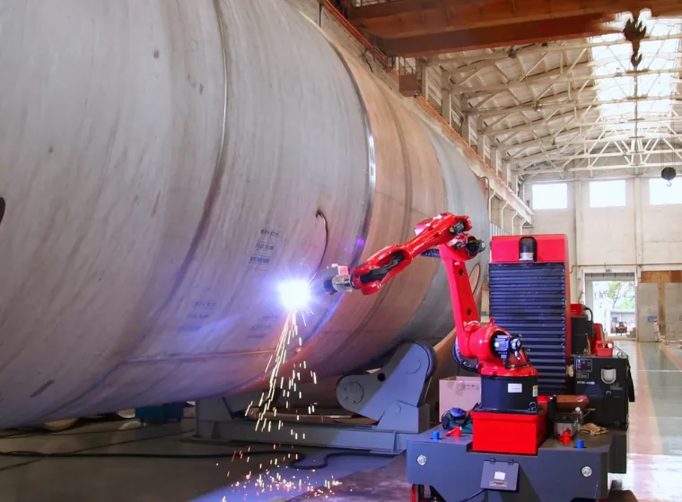 High-speed operation of EVS QJR8-700 collaborative robot