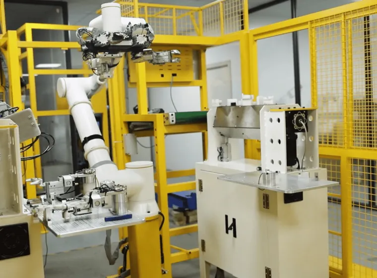 Robust construction design of FAIRINO FR10 industrial robot