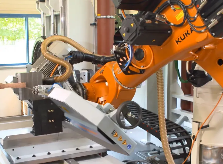 Wide working envelope of KUKA KR 360 FORTEC robot