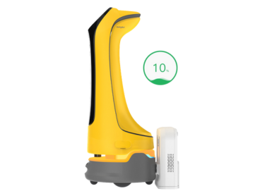 Pudu KettyBot Pro robot navigating commercial environments