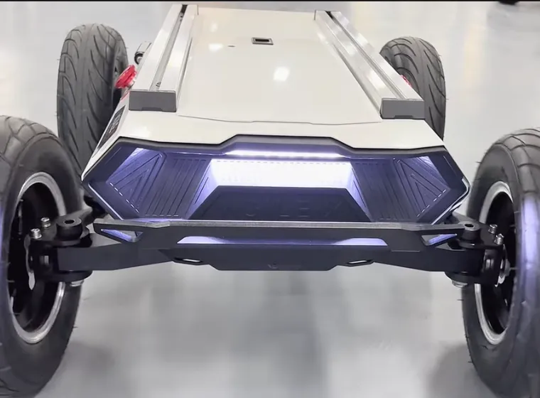 Top-down perspective of AgileX HUNTER-SE mobile robot