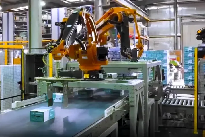 Energy-efficient robotic automation in manufacturing